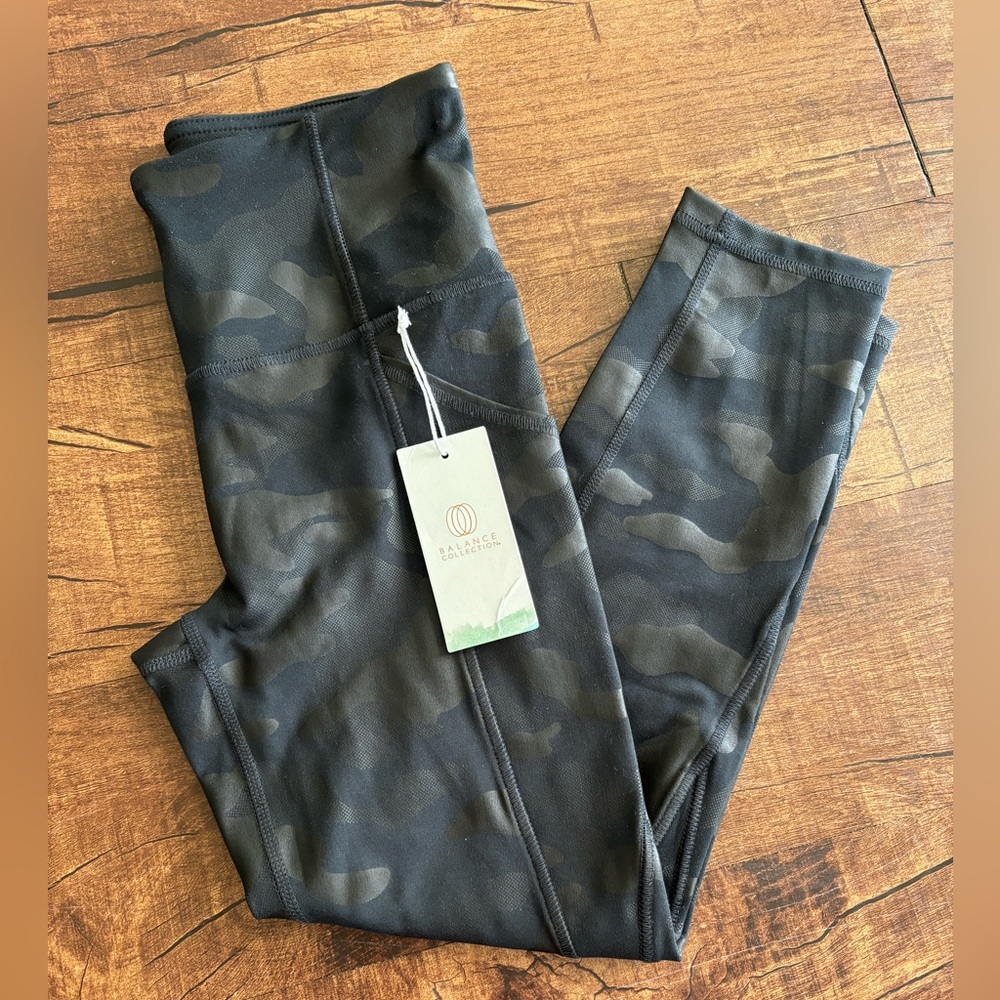 NWT | Balance collection Camo Capri leggings